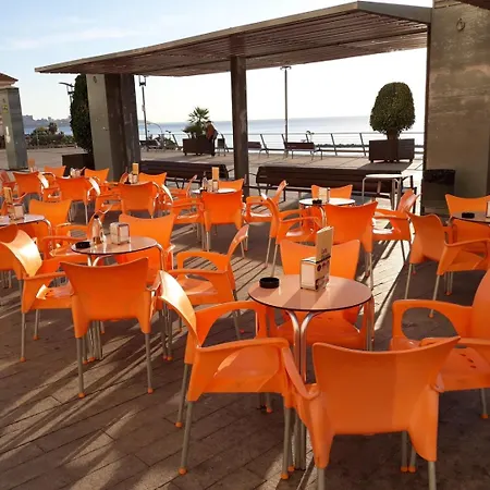 Magnifico Junto Playa Y Centro Ciudad - Aire Acondicionado * لقنت